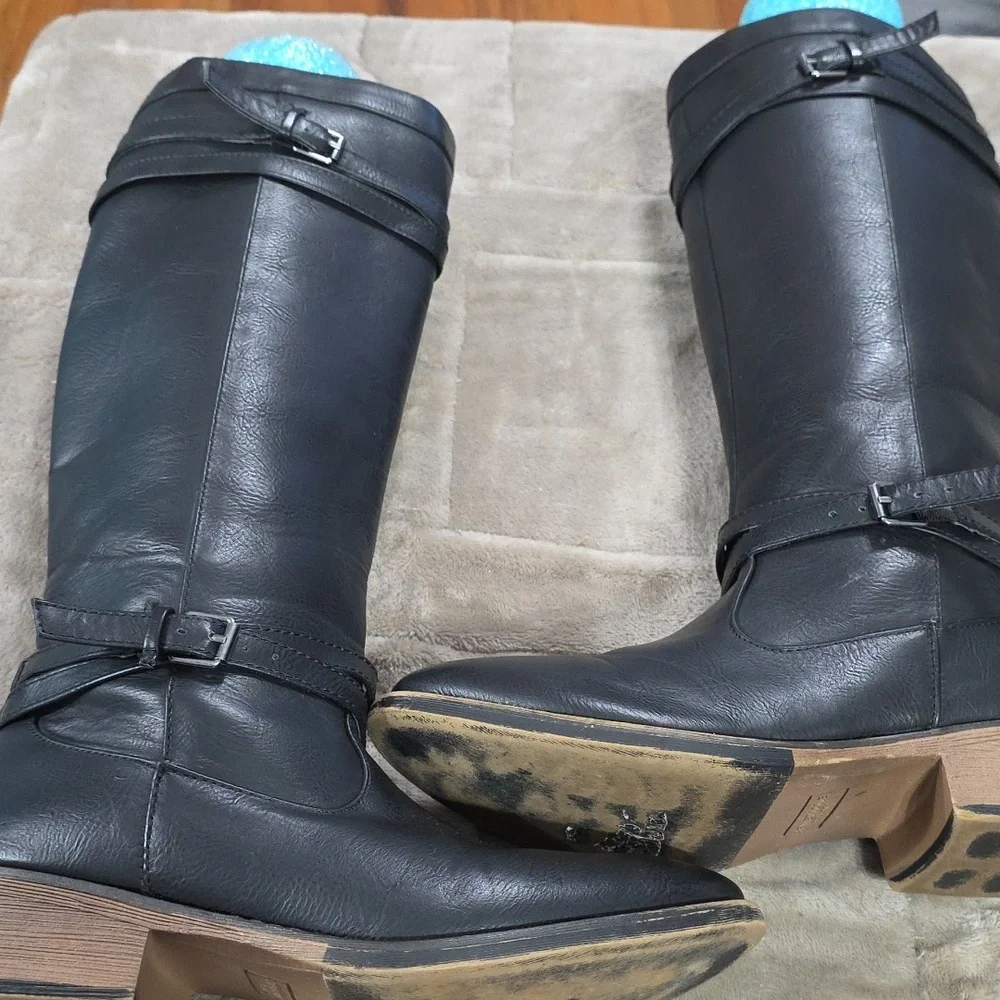 Kenneth Cole Downtown Straps Girls Tall Boots Black Zips Buckle Accents Sz 4 EUC
